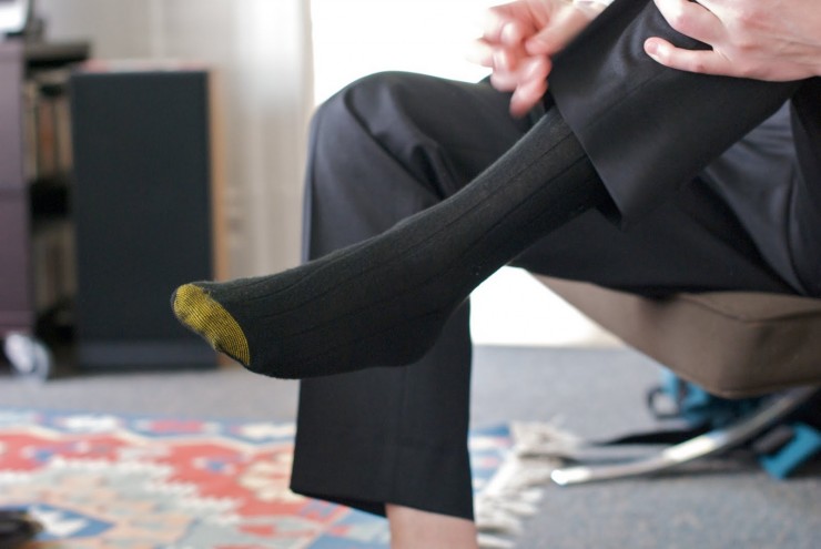 cotton_stripe_casual_men_strong_style_color_b82220_socks_strong